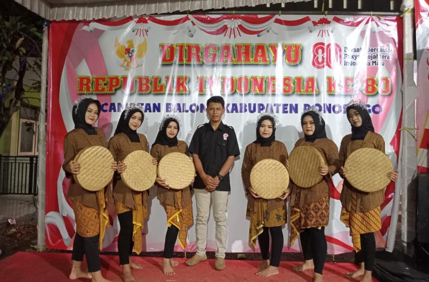 Tari Suka Parisuka Meriahkan Penutupan Semarak Agustus di Kecamatan Balong