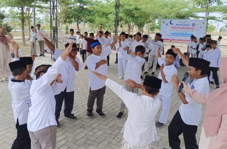 Momen Pembuatan Yel-yel Kelompok MIM 3 Prima Ngunut.